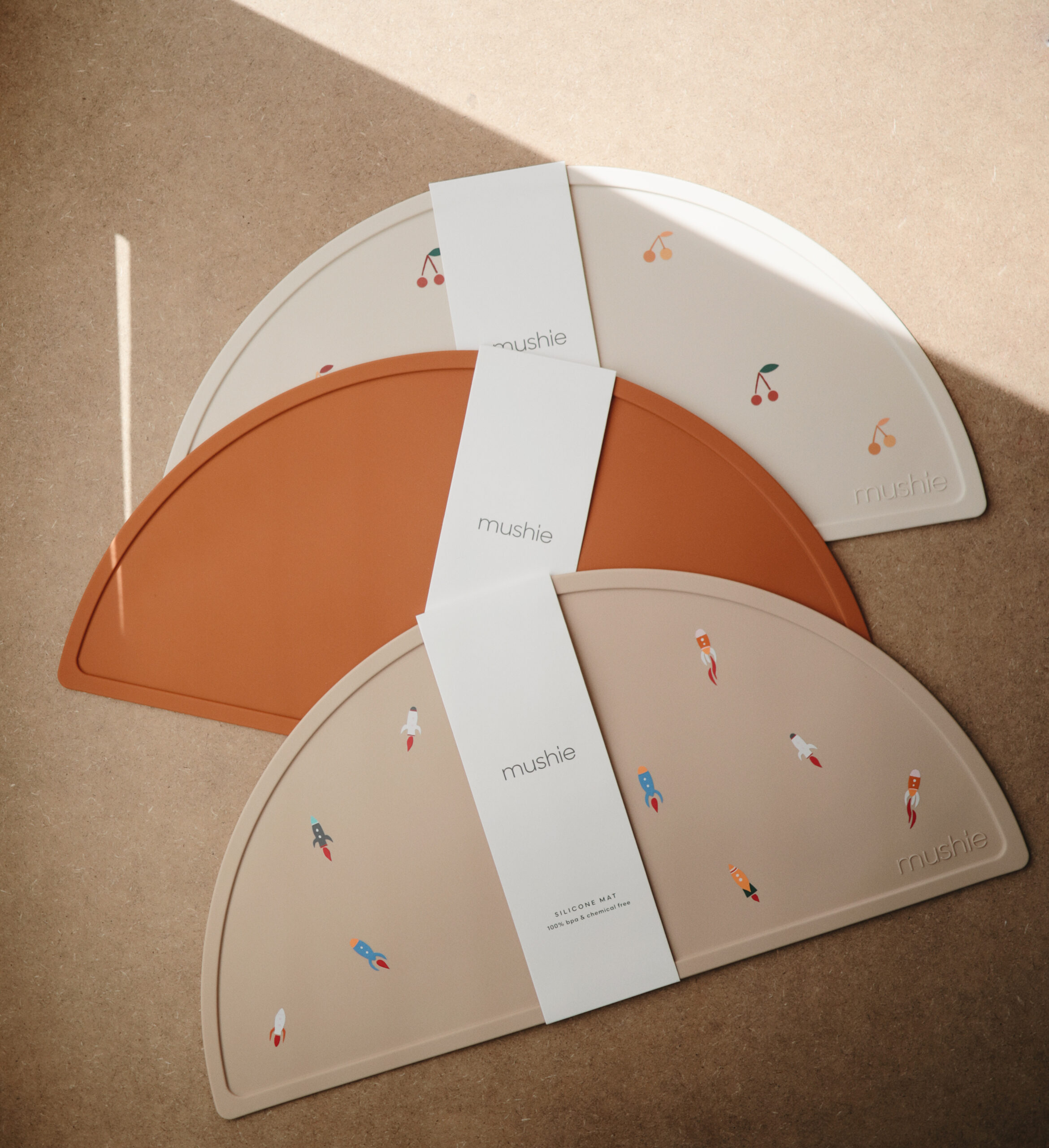 Mushie Siliconen Placemat Rainbow LiMaGifts